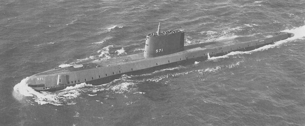 SS-571-Nautilus-trials