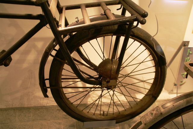 希少当時物ナトリ号自転車のおぼんだと思います。 金属製です。A1