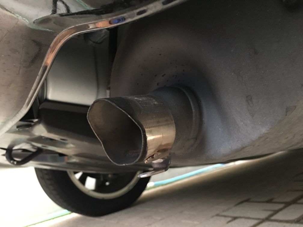 ヴェゼル マフラーカッター その1 趣味と興味本位ではじめました