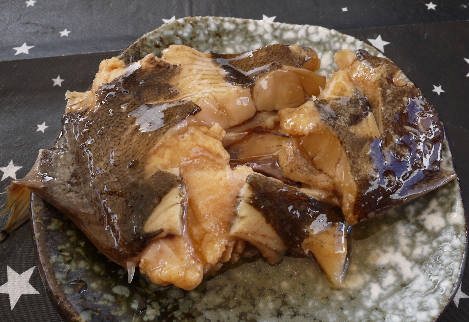 鯨のユッケ秋刀魚の塩焼き 生堂 濱端