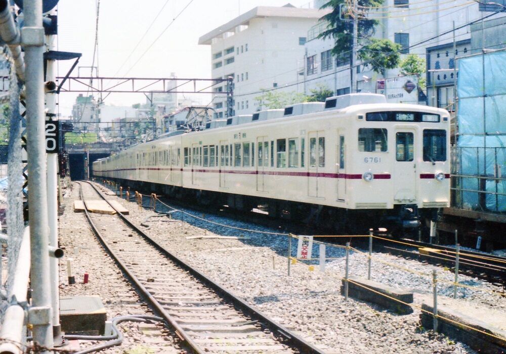 40年前の京王線 初台のトンネル出口 1980年5月 Silence Express