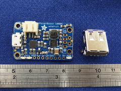 �������A��USB�����åȤΤߥХ�����äƤޤ�