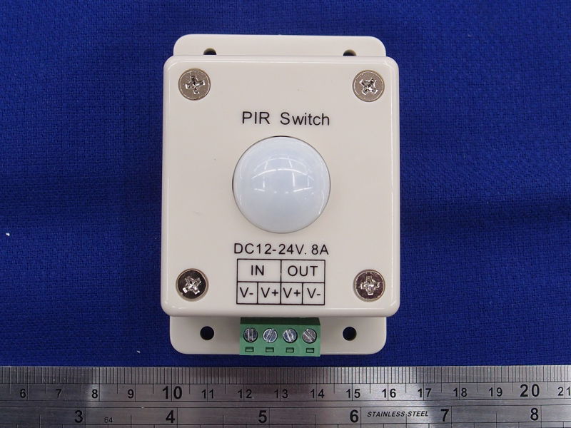簡単便利な人感センサースイッチ シリコンハウスへようこそ