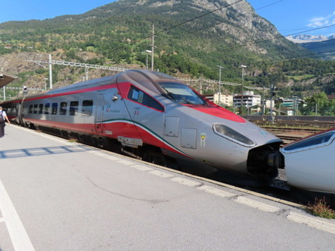 SwissRail2615