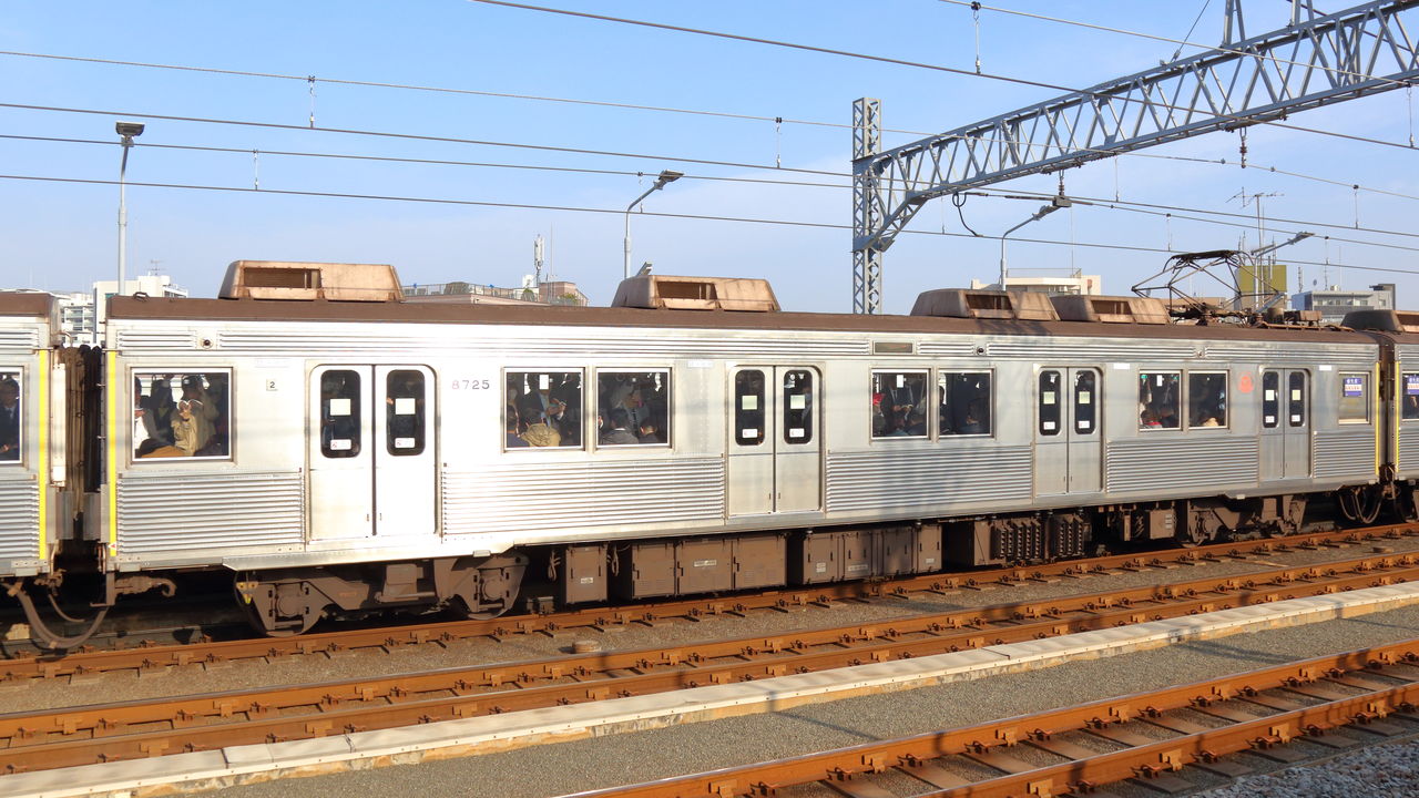形式写真集】東急8500系 8619F : 銀色電車研究室 ＠nano factory
