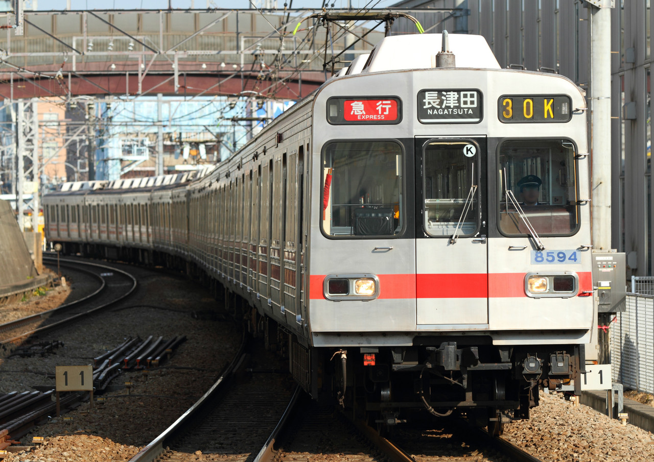 Thank you! 東急8694F! Thank you! 8090＆8590! : 銀色電車研究室