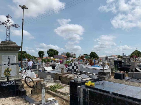 ブラジル　墓地　