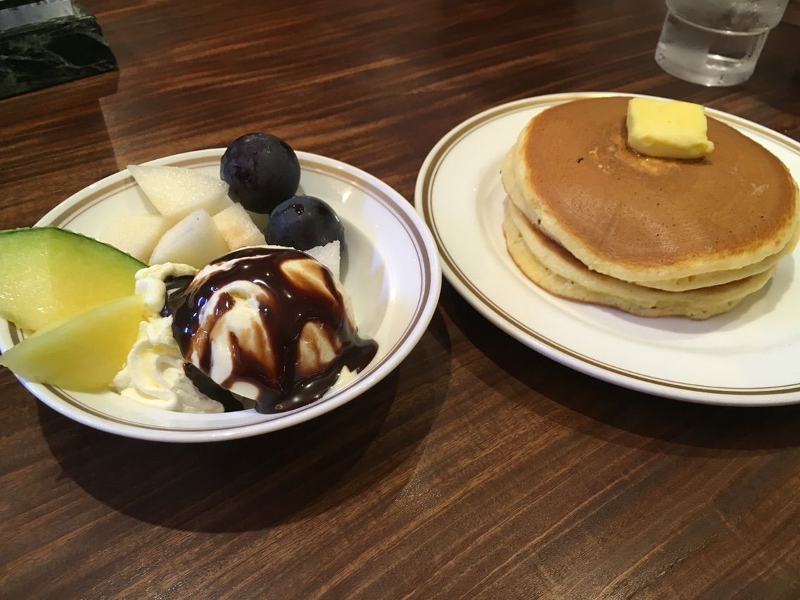 蒲田 シビタス Civitas で昔ながらのホットケーキ 炭酸ウーロン茶 蒲田 シビタス Civitas で昔ながらのホットケーキ 炭酸ウーロン茶