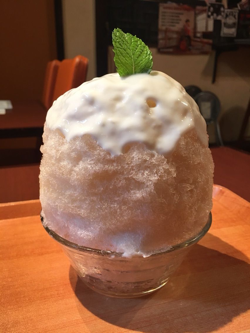 三軒茶屋 かき氷喫茶 バンパクでチョコミントかきごおり 炭酸ウーロン茶