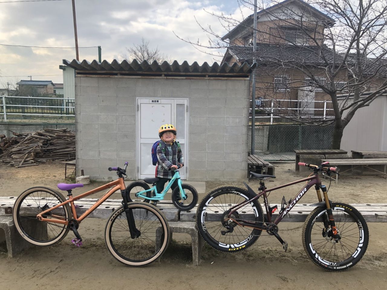 自転車 家 の 中 練習