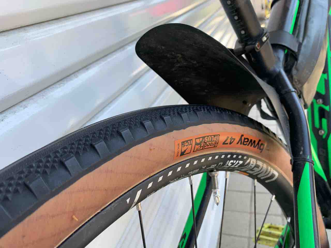 Simizu Cycleのブログ 通勤自転車のタイヤは、変えていますか？