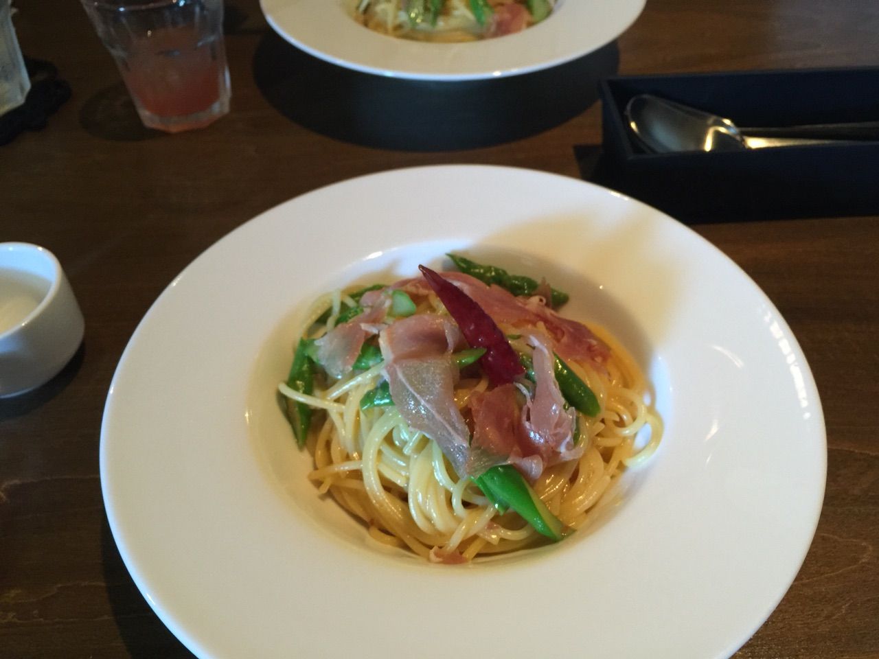 出張 現場が１番勉強できる 空き時間もいろいろ教えてもらえるチャンス Simple Full