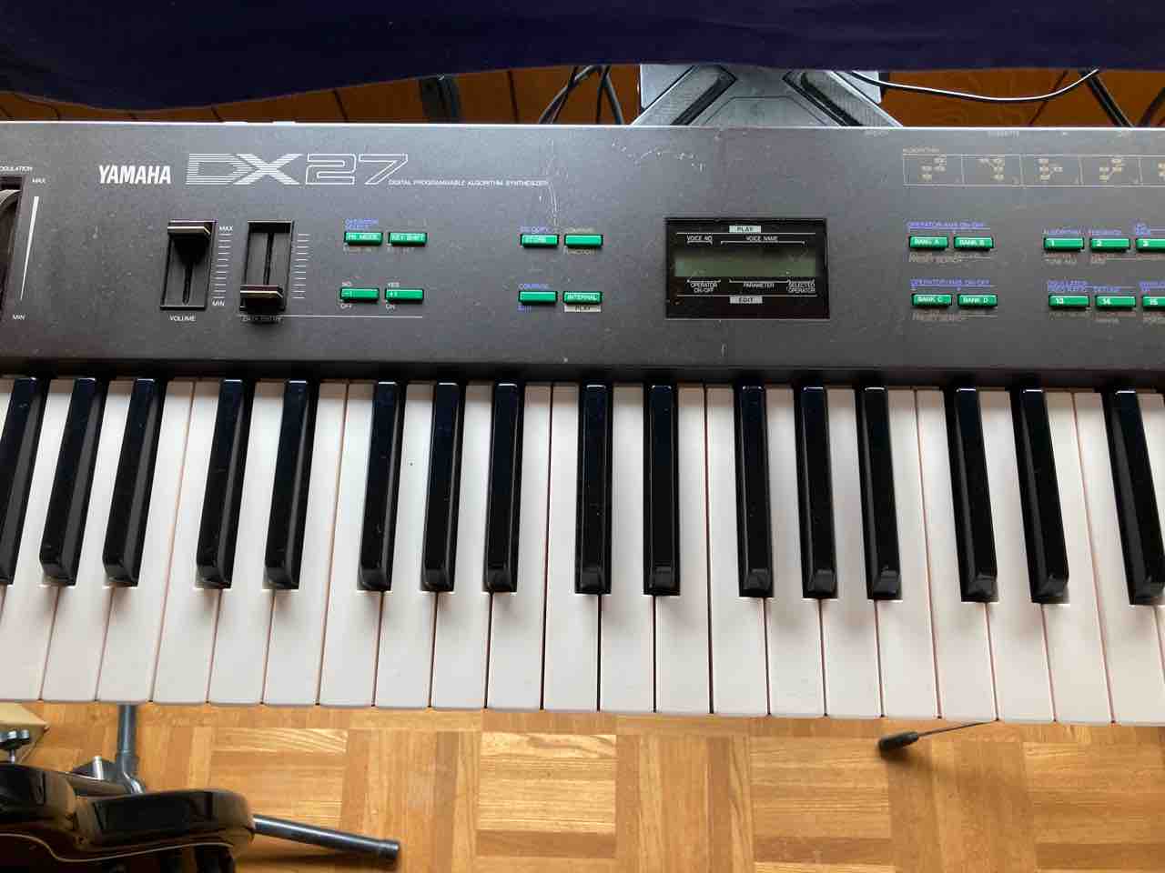 YAMAHA DX27 : Simple Menの雁亭日乗