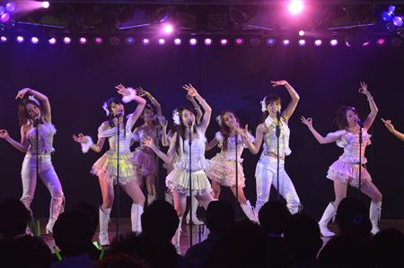 akb12110205070003-p3