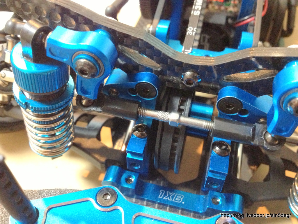 TA-05 VDF ドリパケタイプC足+JXRキングピンアングル付き