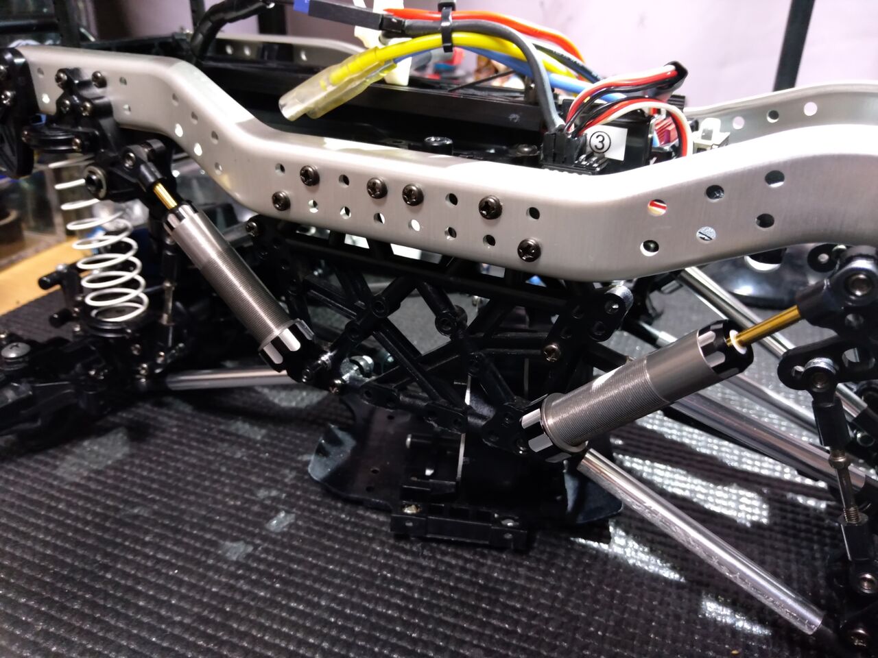 CR-01にアルミダンパーを装着した件。 : しんさんのラジブロ