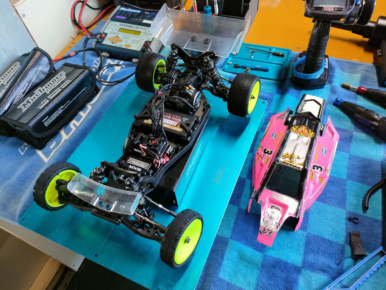 ヨコモ スーパーオフロード SO2.0を組む : しんさんのラジブロ ヨコモ スーパーオフロード SO2.0を組む : しんさんのラジブロ