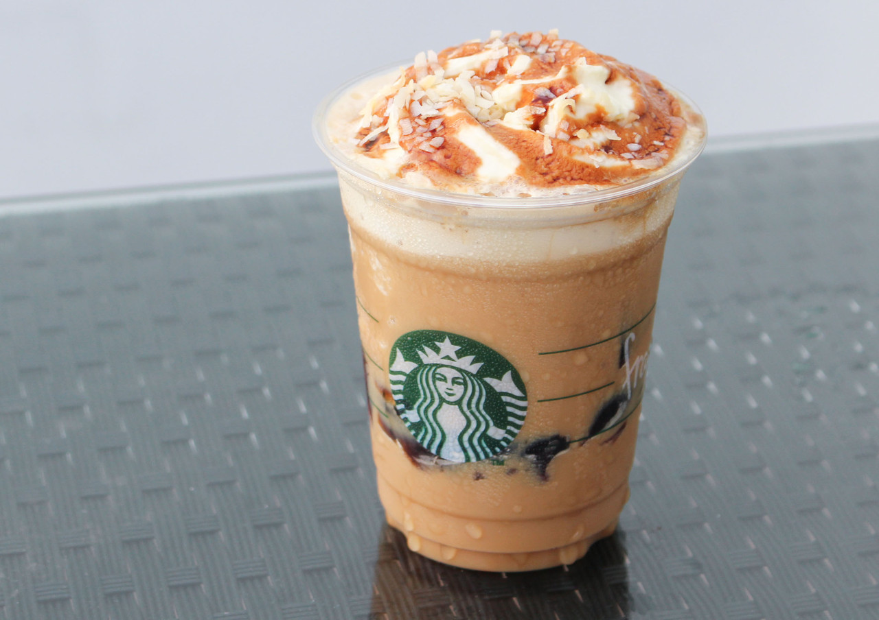 スターバックス シンガポール限定 タンブラー フラペチーノ クッション