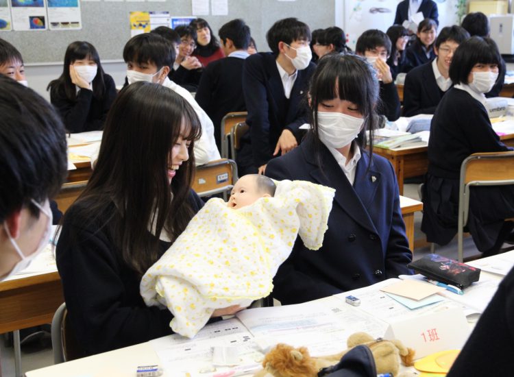中学2年生女子を妊娠させた高校2年生の男子 不十分な性教育の現状 新快速news発信局