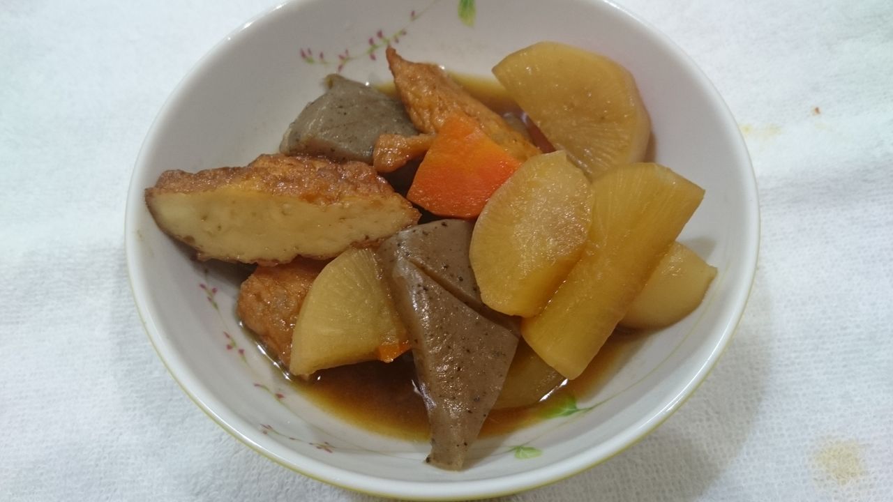 じわぁ と うまい大根とさつま揚げの煮物 調理師免許を活かす W じわぁ と うまい大根とさつま揚げの煮物 調理師免許を活かす W