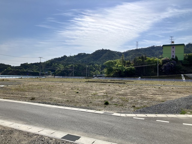 FD19C303-D058-400C-A72B-66D12D0F38A9