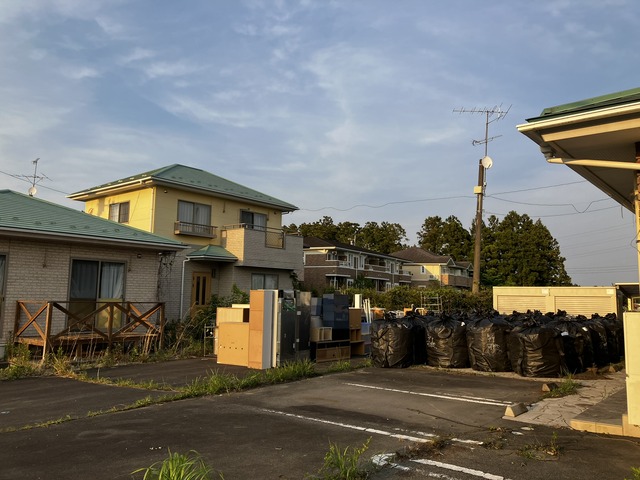 A6B41F4C-A3A4-4E24-BB8E-55C13C35FE99