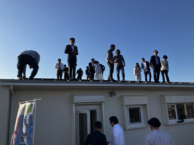 DDE603DB-5BA5-4606-A605-C3B9B5B209CD