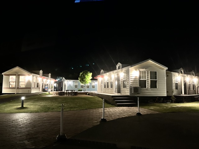 9186F988-FC1E-4D09-89EE-0C28244898C8