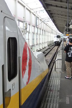 つばさ併結