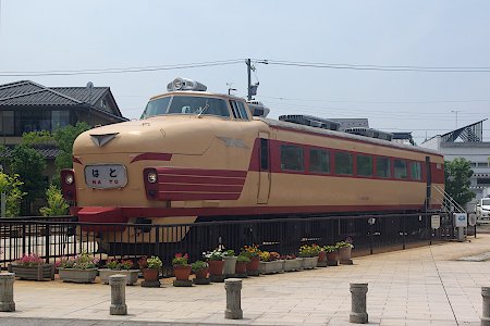 ボンネット広場