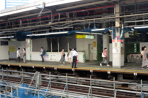渋谷2番線