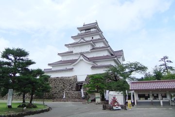 鶴ヶ城
