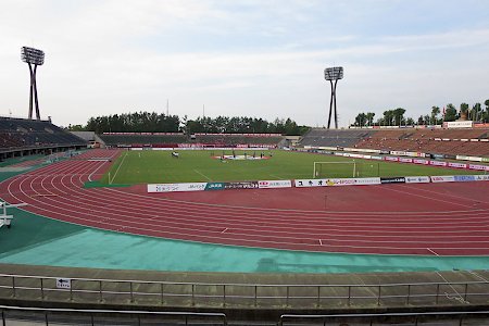 スタジアム：金沢