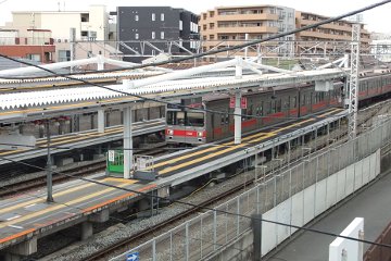 菊名ホーム