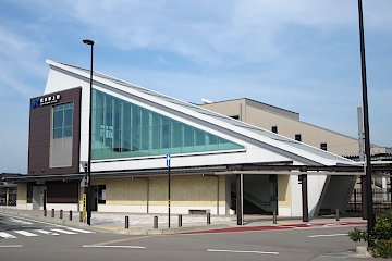 能美根上駅