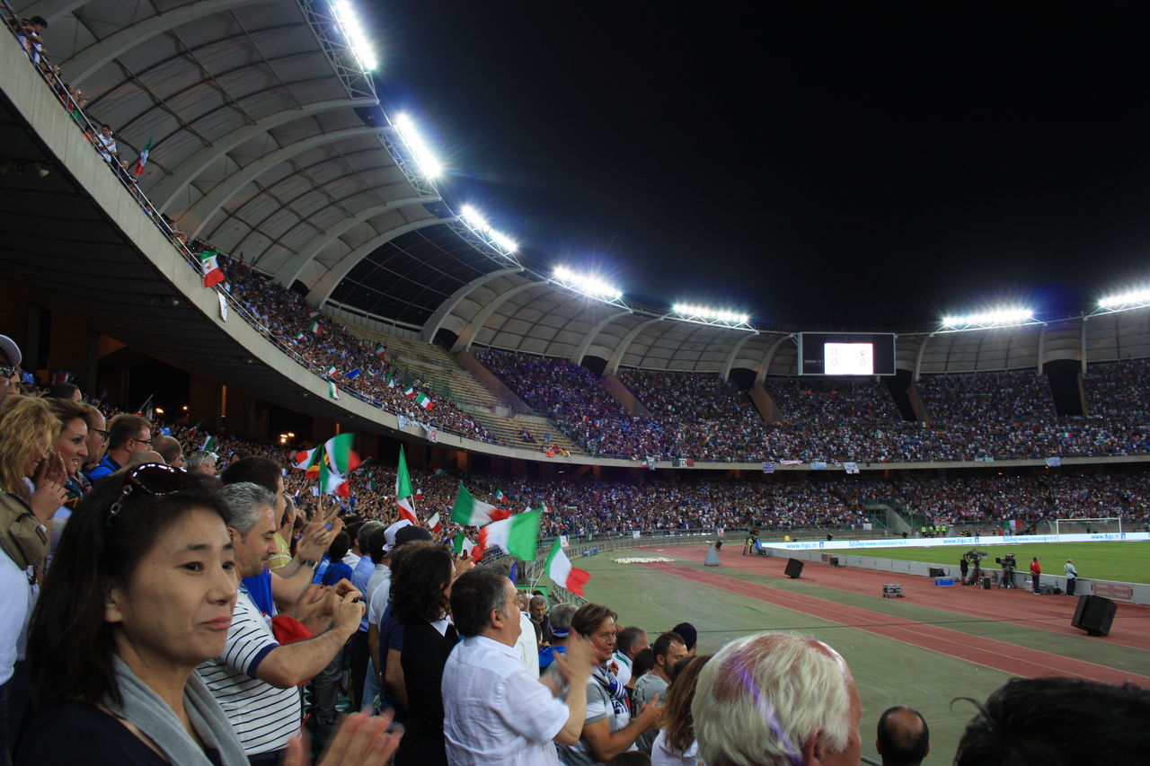 イタリアvsスペイン サン ニコル スタジアム バーリ 慎介のブログ イタリアvsスペイン サン ニコル スタジアム バーリ 慎介のブログ