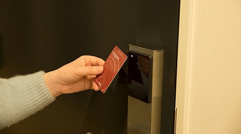 feature4