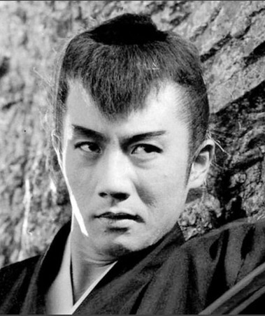 歌舞伎　市川雷蔵の世界　大映映画　写真　アルバム　56枚 歌舞伎 市川雷蔵の世界 大映映画 写真 アルバム 56枚 - メルカリ