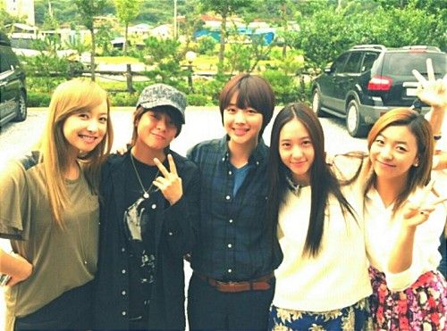 画像あり F X 可愛い私服の5人全員集合写真 K Pop 韓流 Newsブログ