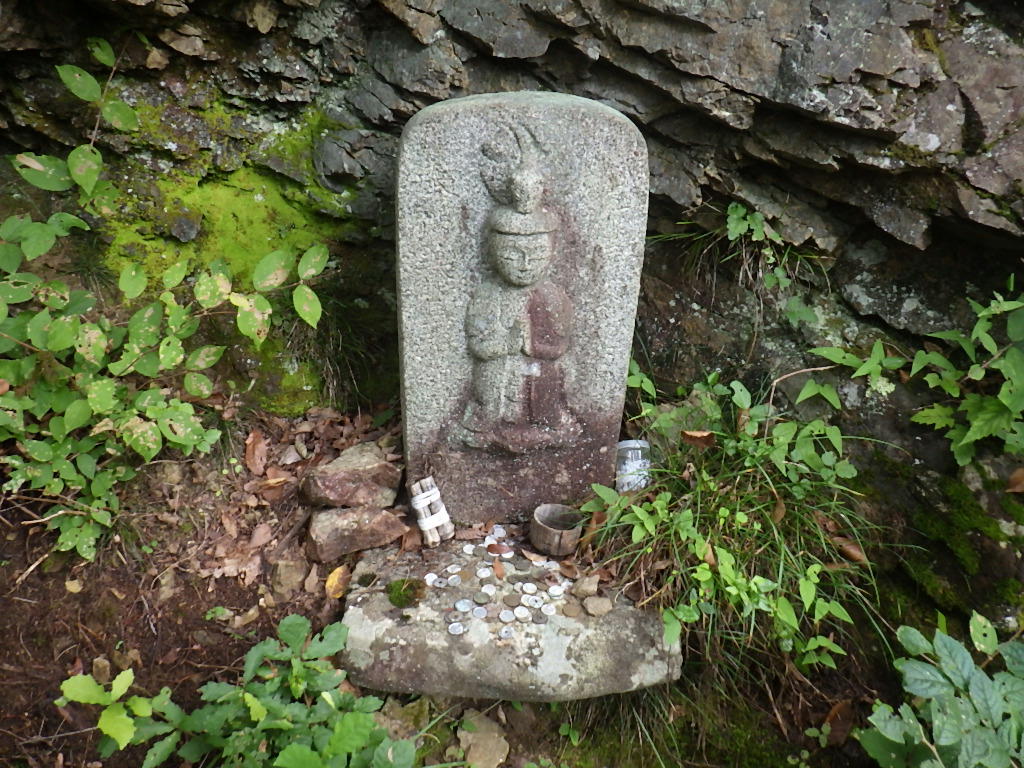 浅間尾根の地蔵と祠 しらちゃん日記 浅間尾根の地蔵と祠 しらちゃん日記