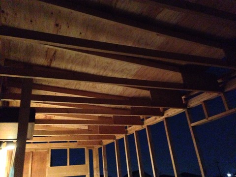 2×4の屋根裏