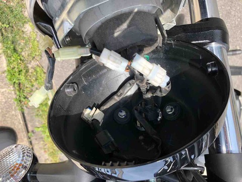 yamaha bolt ヘッドライトボディ内部配線