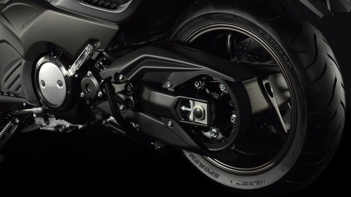 2012-Yamaha-T-MAX-ABS-EU-Sonic-Grey-Detail-005_gal_full