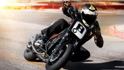 2012-Yamaha-TMAX-Hyper-Modified-by-Roland-Sands-EU-NA-Action-002