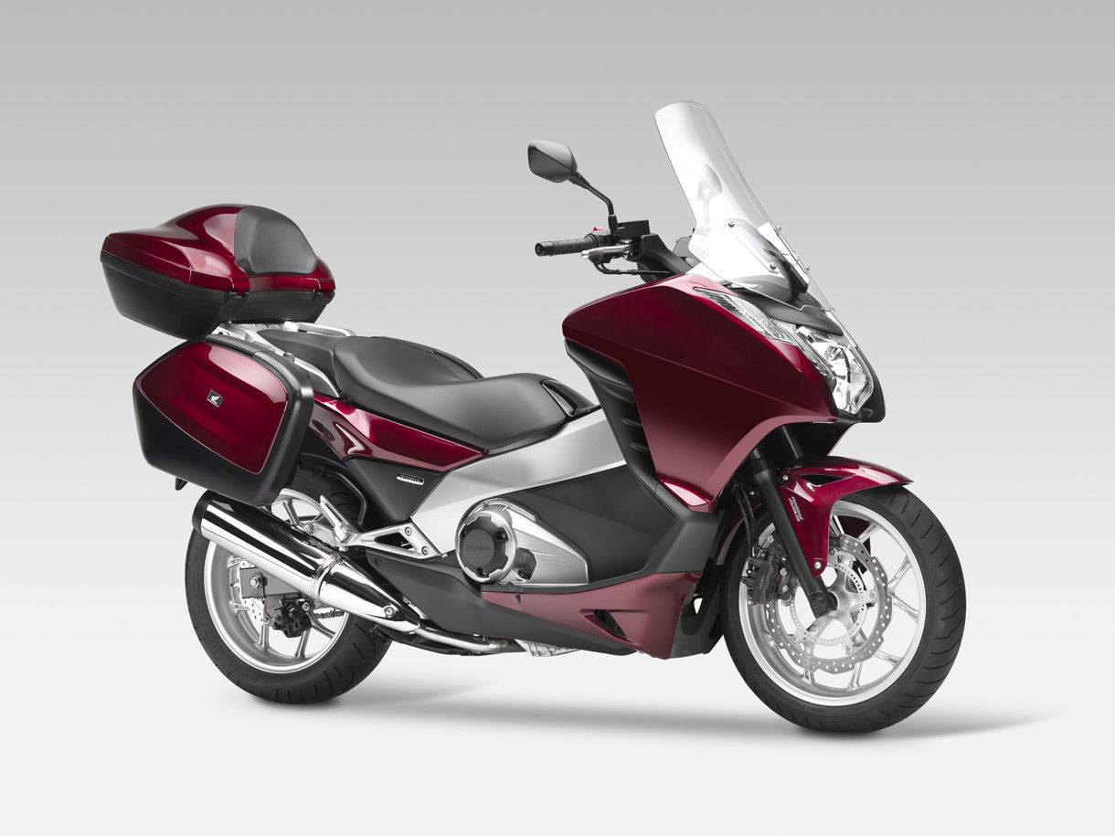 画像追加 Honda 欧州で700cc大型スクーター Integra を発表 シロクマックス T Max 画像追加 Honda 欧州で700cc大型スクーター Integra を発表 シロクマックス T Max