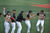 ハイタッチ