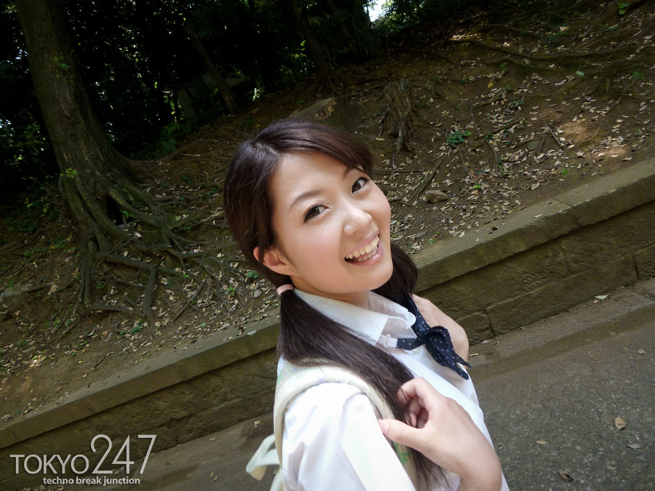 朝香美羽　無修正 某有名国立大学（!!）に通う現役女子大生の朝香美羽ちゃん : 素人のエロ画像