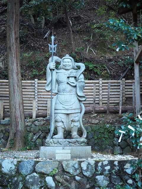 PC020744