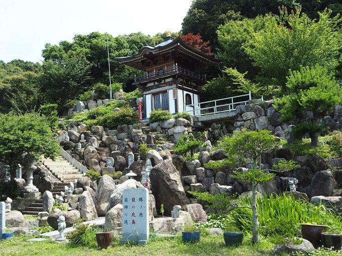 観音様 ウルトラマン アロハ七福神 ペンギン 西長寺 の仏遊庭 山口県大島郡 歴史めぐり 御朱印好きのあちこち紀行