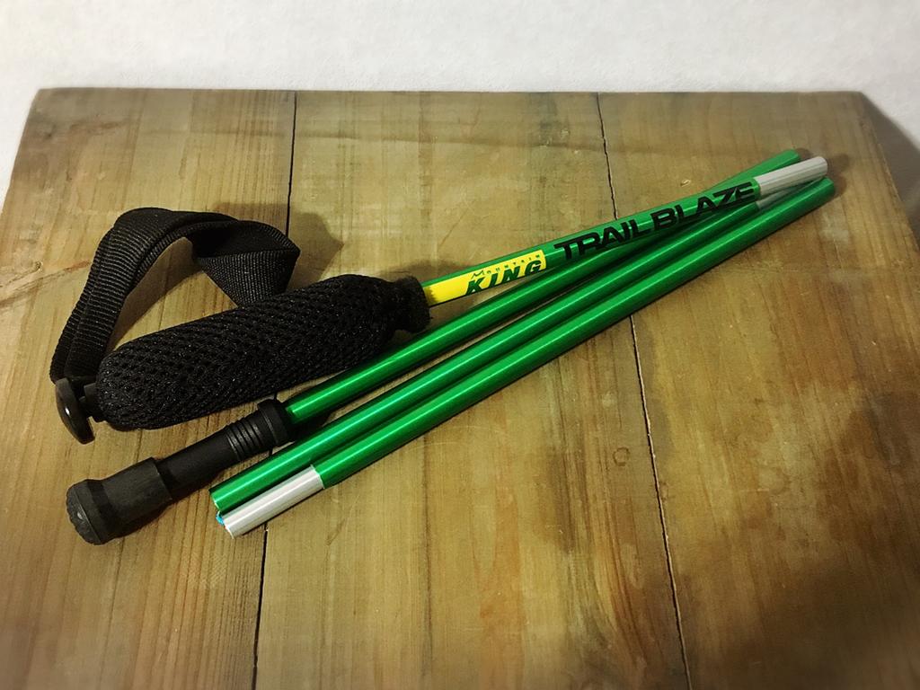 1本142gの超軽量トレッキングポール Mountain King トレイルブレイズ 雪 1本142gの超軽量トレッキングポール Mountain King トレイルブレイズ 雪